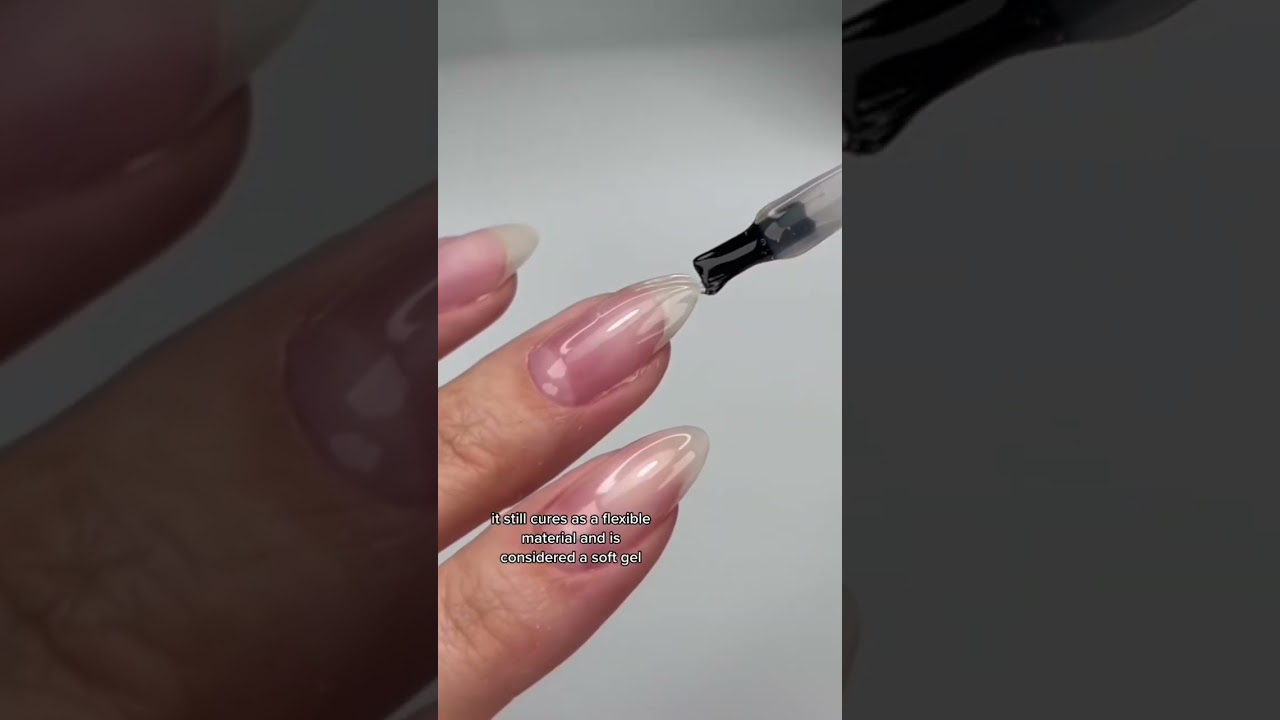 Миф о каучуковой базе🙅🏻&zwj;♀️ #soakoff #rubberbase #gelnails #naturalnails #nailtipsandtricks #naili...
