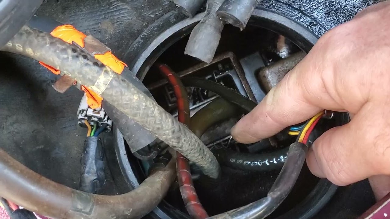 1996 Subaru SVX Fuel Pump / Sender Unit (fuel level) Removal