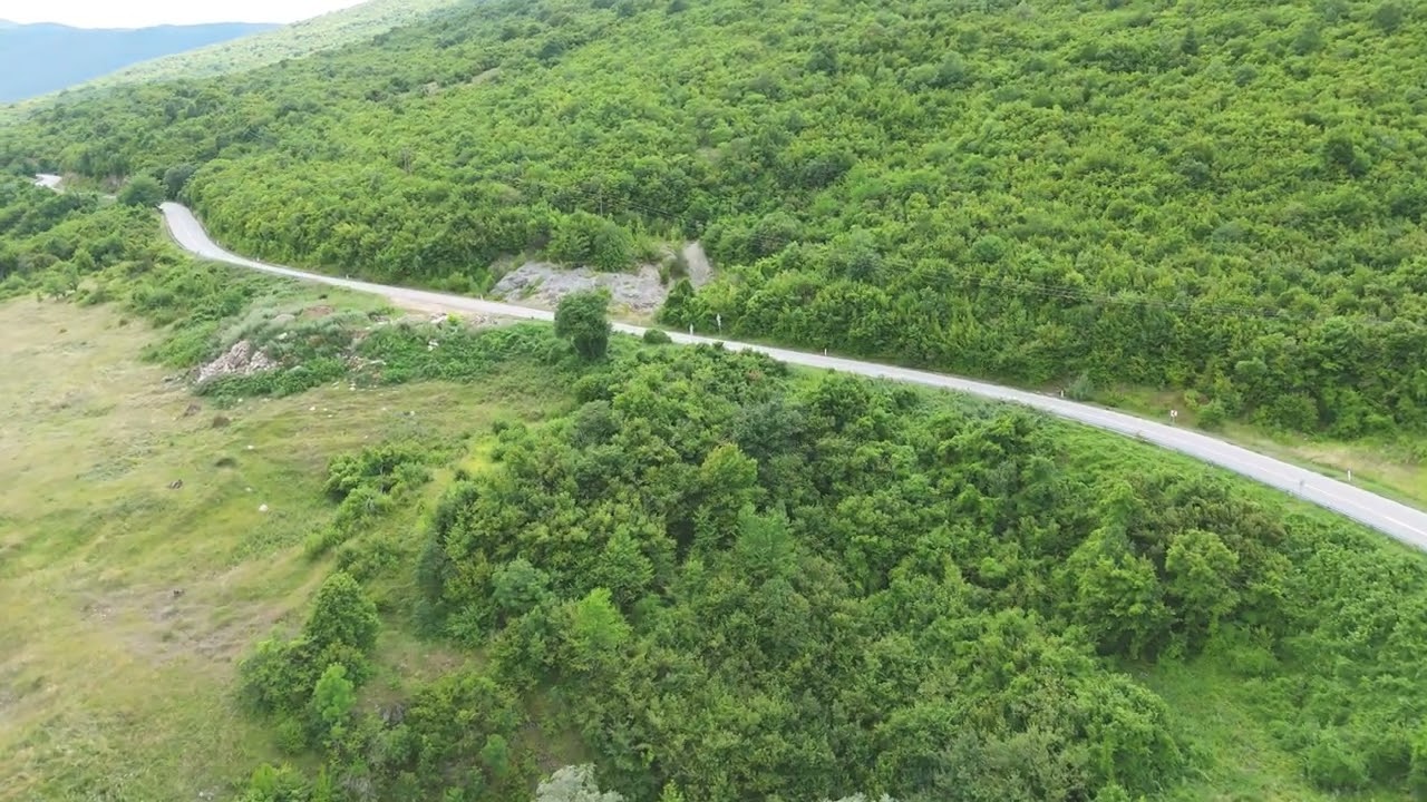 Prolog, Livno, BiH - pregled krajolika 4k dron