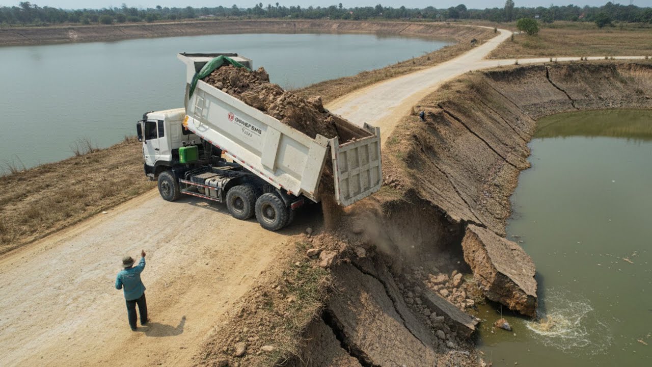 New Project Operation Using 10-Wheel Trucks Filling Flooded Land & SHANTUI Dozer