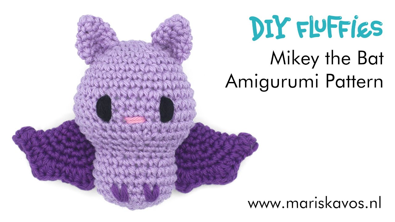 Easy Bat Crochet Pattern - Free Amigurumi Halloween tutorial for beginners