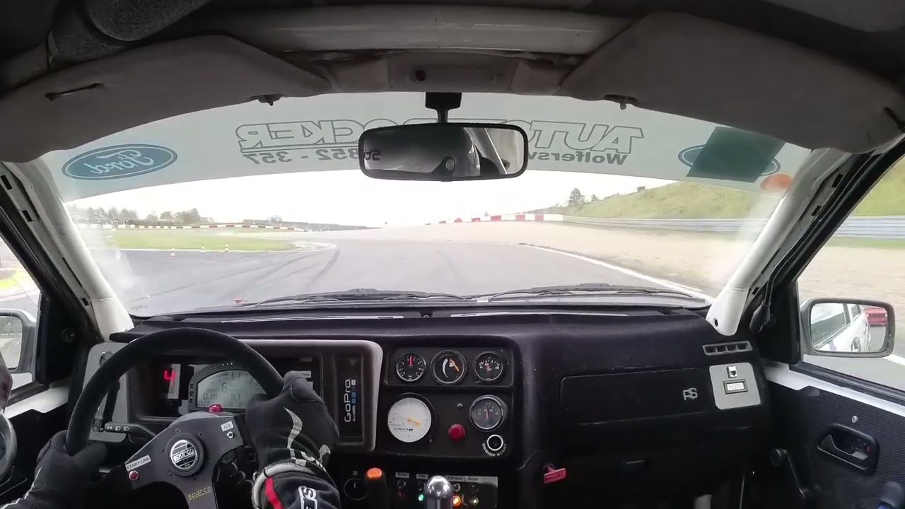 Oldtimer Trackday Nürburgring 26.10.2025 Turn 3 Sierra Cosworth