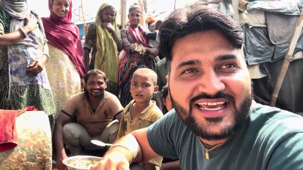 The life of young girls in the infamous streets of Delhi||Delhi slum area||Slum area|Delhi vlog