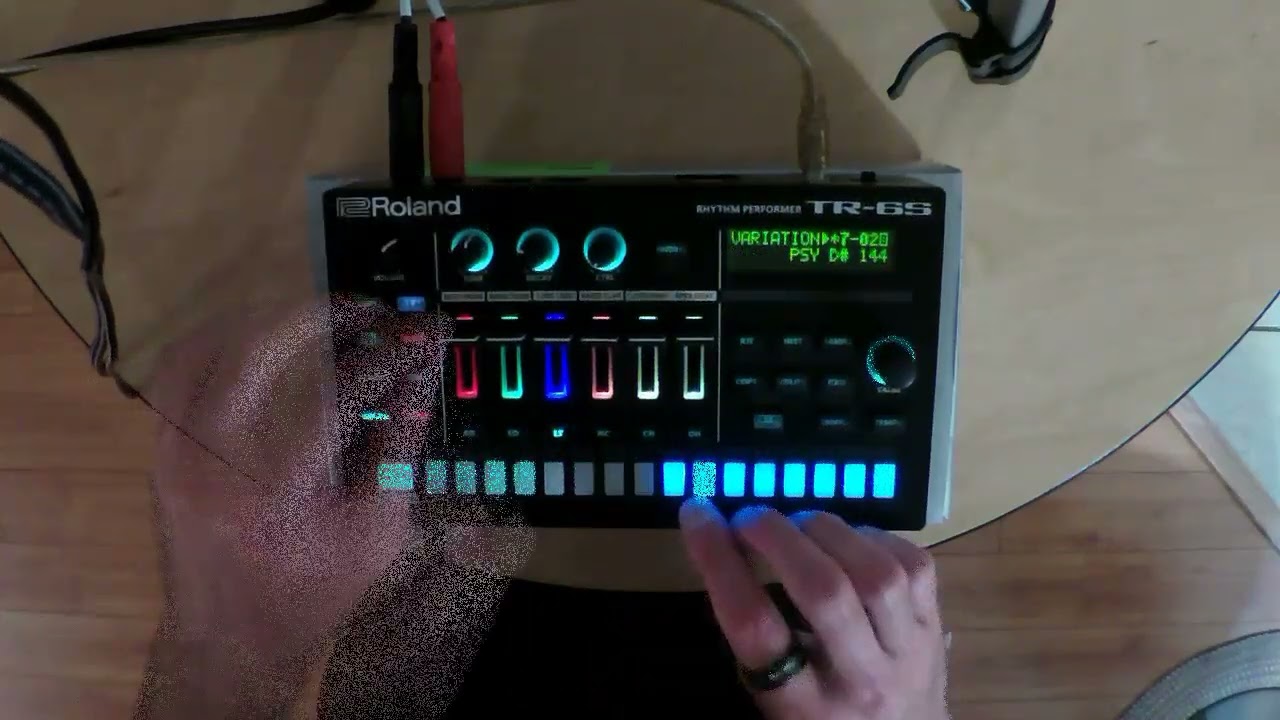 Roland Tr-6s Psytrance