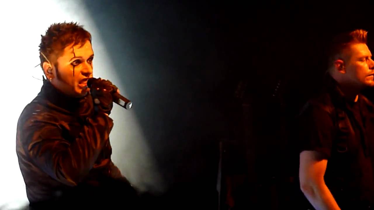 Oomph! LIVE TRABENDO (PARIS) 2010 [HD] 