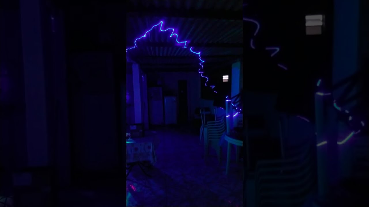 B-500 laser Show azul. Teste real mostrando suas funções.