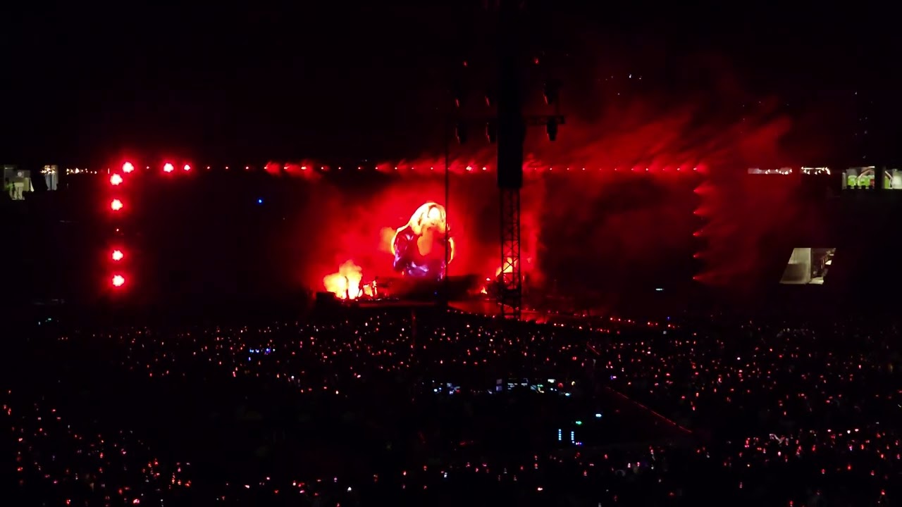 Ojos Así - Shakira [Monterrey, México] 250313