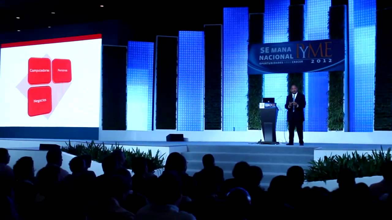 Javier Matuk en conferencia durante la Semana PYME 2012 - Centro Banamex - México, D.F.