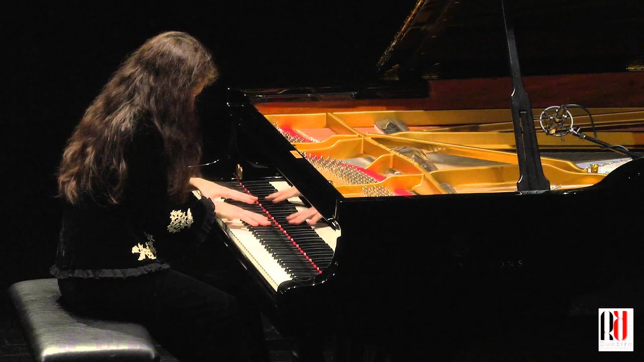 Alessandra Ammara interpreta F.Chopin Barcarolle Op. 60