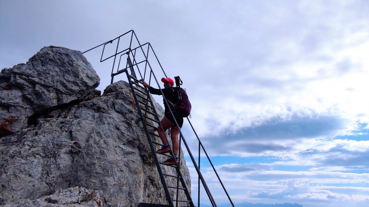 Randonn&eacute;e La Tournette 2350 m , Massif des Bornes , Annecy , Haute Savoie