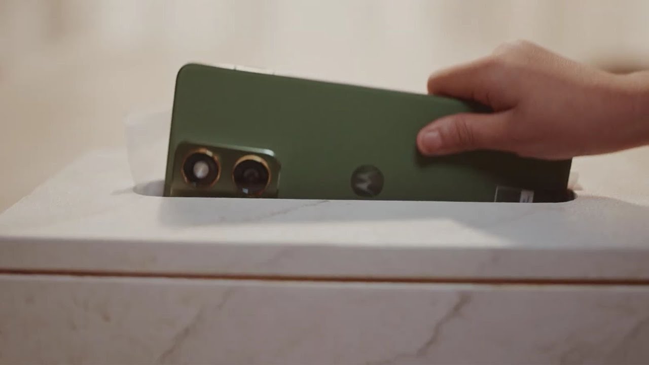 #motorolaEdge70 -  5.99mm Ultra-thin | 5000mAh battery | Launching 15-Dec@flipkart