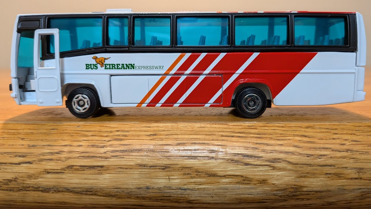 Corgi road services of Ireland collection plaxton paramount 3500 Bus Eireann Expressway review 🇮🇪