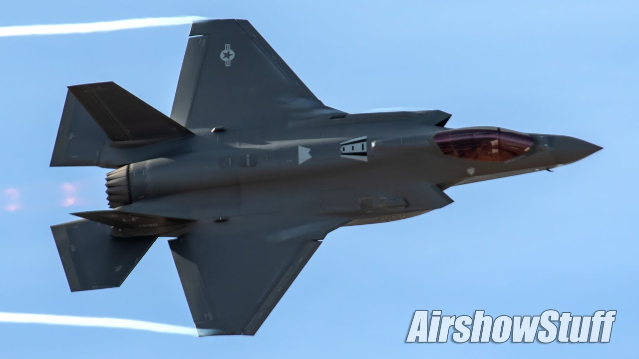 FIRST LOOK - New USAF F-35 Full Aerobatic Demonstration!