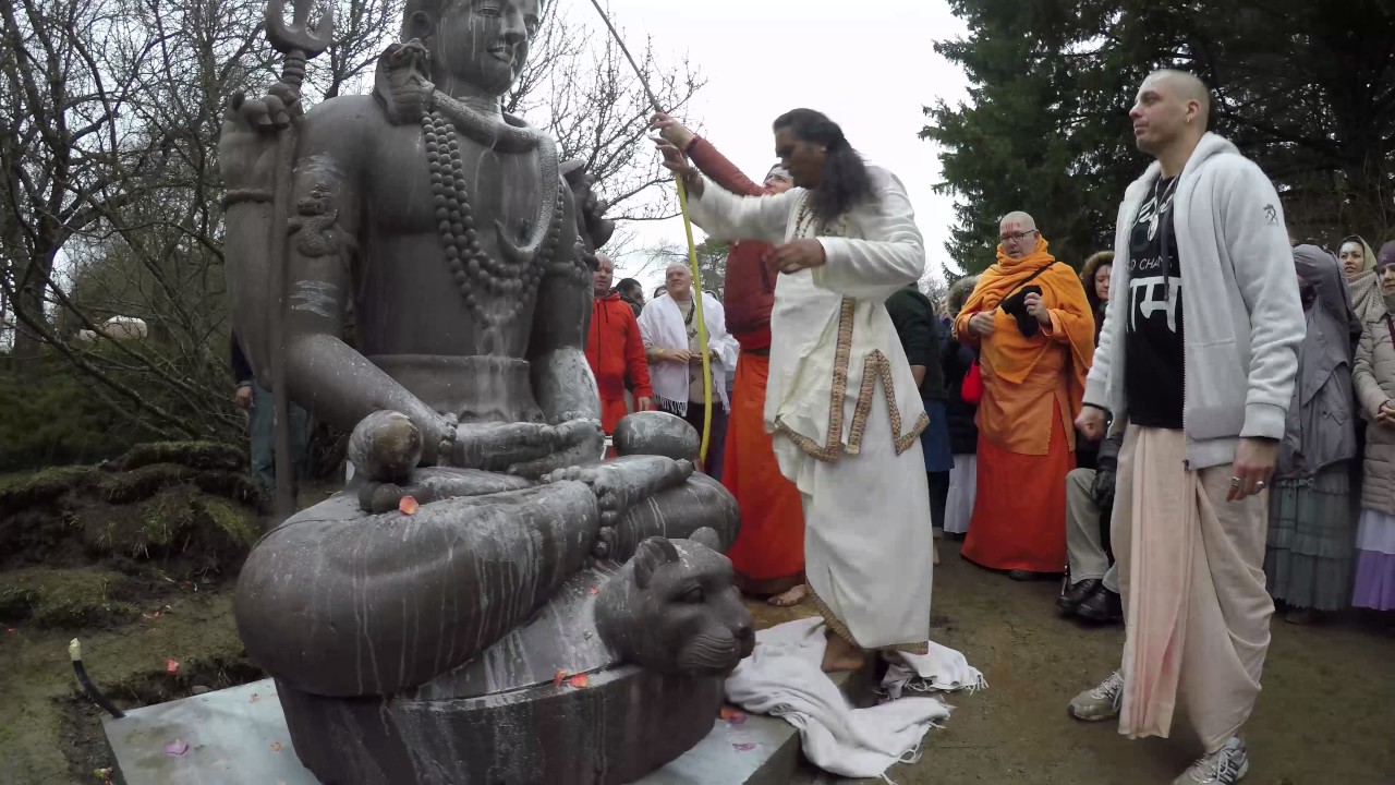 Paramahamsa Vishwananda   Abhishekam Poorna Narayana Shiva
