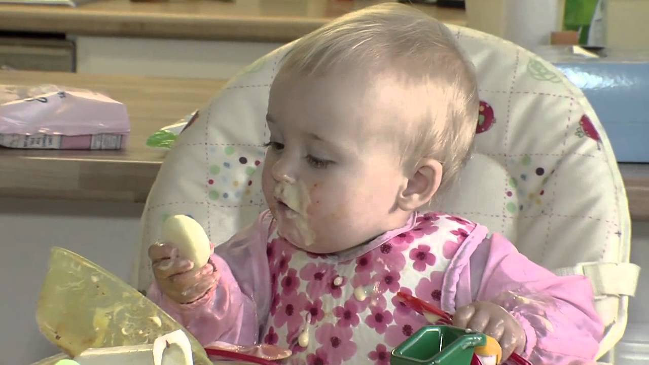 How to feed a toddler: 12-18 month