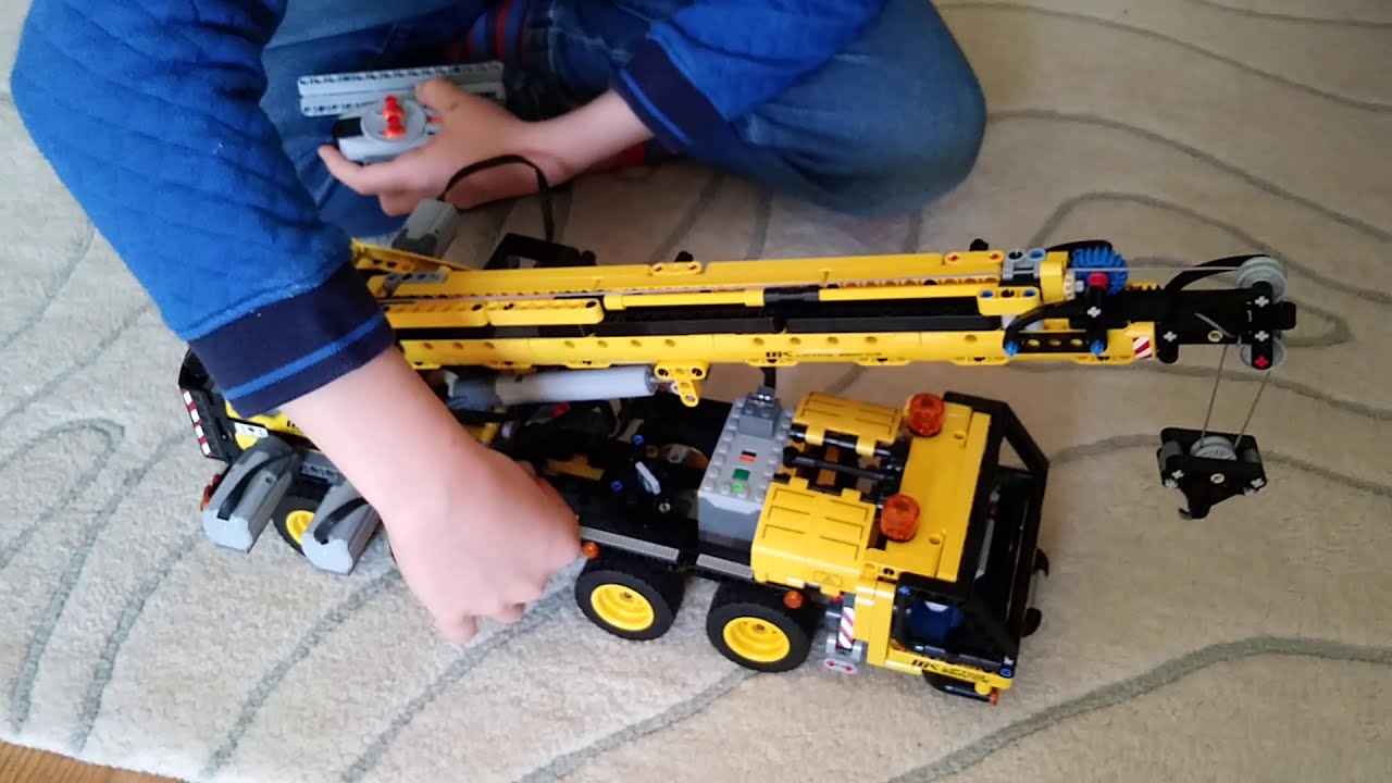 How to Motorise Lego technic mobile crane 42108!!!!!!!!!