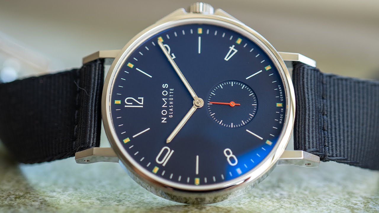 Отличные повседневные часы от NOMOS