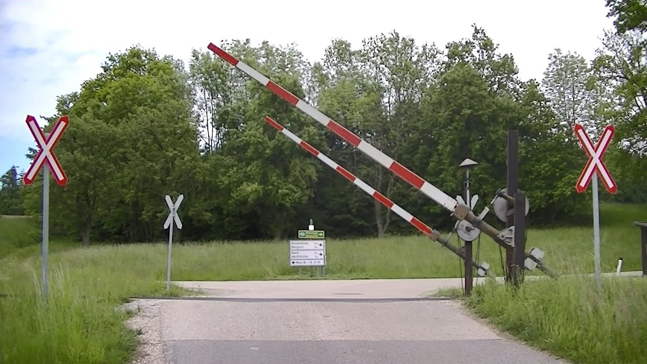 Spoorwegovergang Manning (A) // Railroad crossing // Bahnübergang