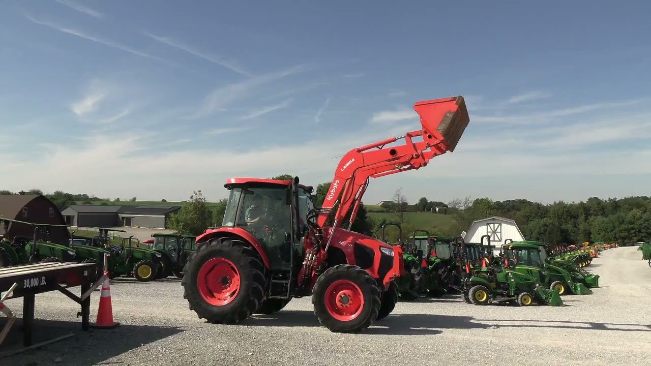Трактор Kubota M5-111 2020 года с кабиной и погрузчиком! Отличный! 3-я функция! Продаётся в Mast ...