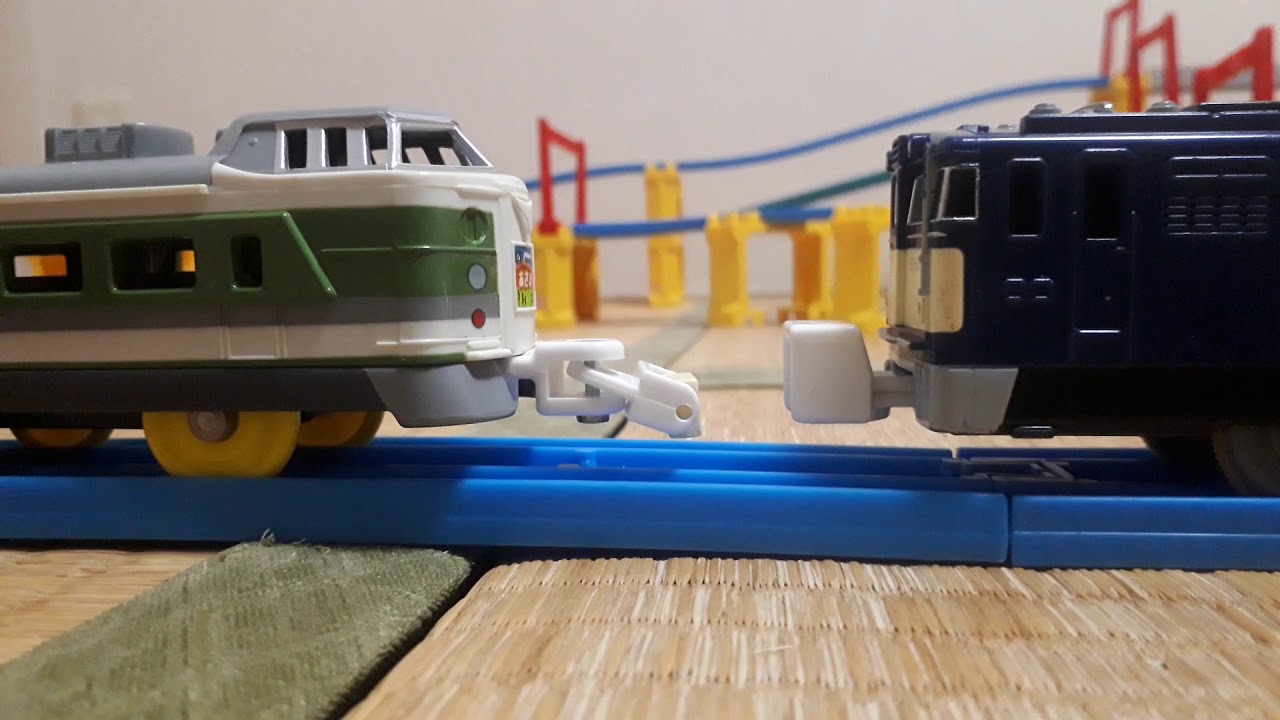 プラレールEF63と189系の連結シーン（2019年8月25日日曜日）携帯電話で撮影（EF63のサウンドも入っています。）