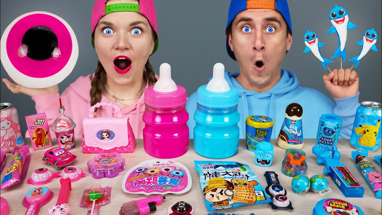 Rueda misteriosa para el desafío de comida de colores de superhéroes comida rosa vs comida azul