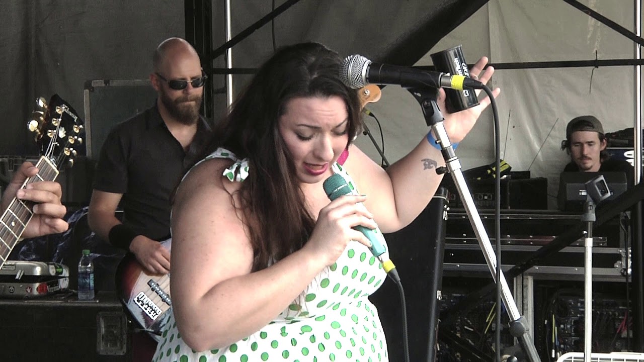 Gracie Curran - Hip Shake - 2017 Nashobia Valley blues & Brews Festival