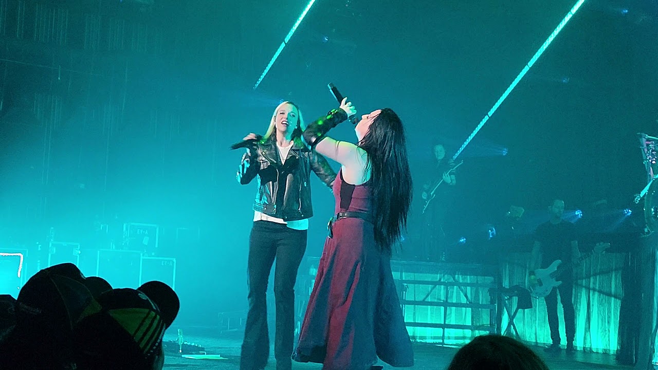 Evanescence feat. Lzzy Hale - Heavy (Linkin Park cover) live 11/15/2021 Phoenix, Arizona
