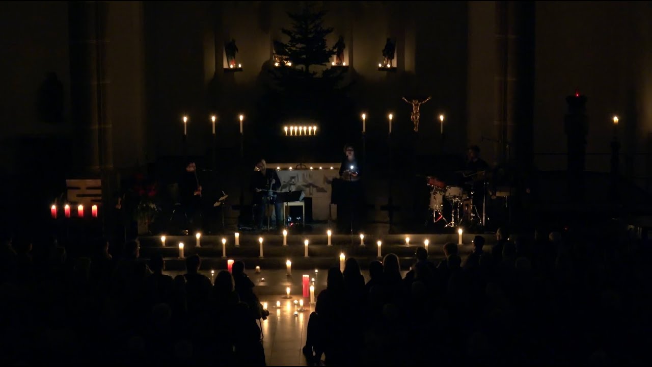 Konzert bei Kerzenschein. Nostre Dame مريم العذراء