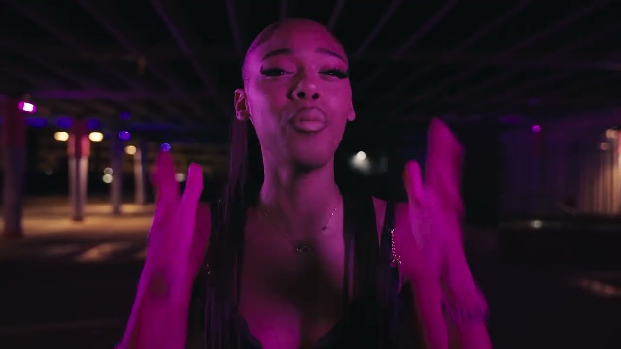 S e y - We chase (clip officiel)