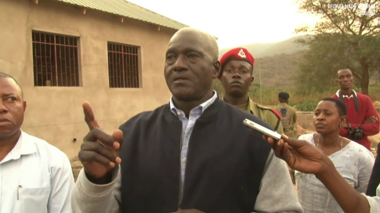 RC DR. MAHENGE AWASHUKIA WALIOTAKA KUPIGA MAMILIONI KITUO CHA AFYA KIBAKWE, AAGIZA UCHUNGUZI MAALUM