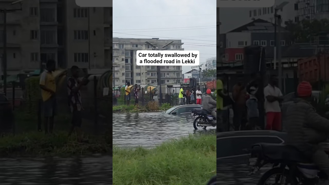 Mercedes submerged in Lekki Lagos #flood #disaster #rain #rainfall #trafficjam #drainage #shorts