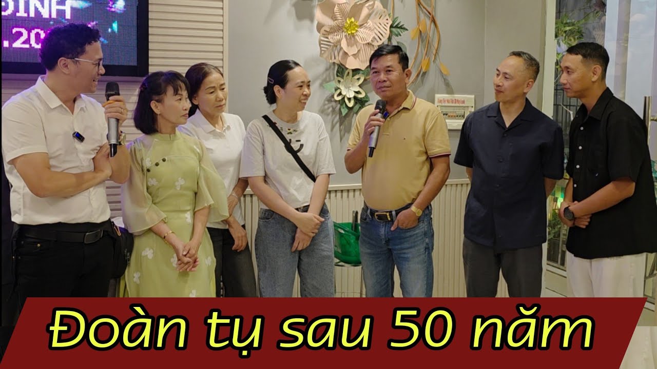 ( 1833 ) Cuộc đoàn tụ của người con từ Mỹ trở về sau 50 năm. Xin chúc mừng.