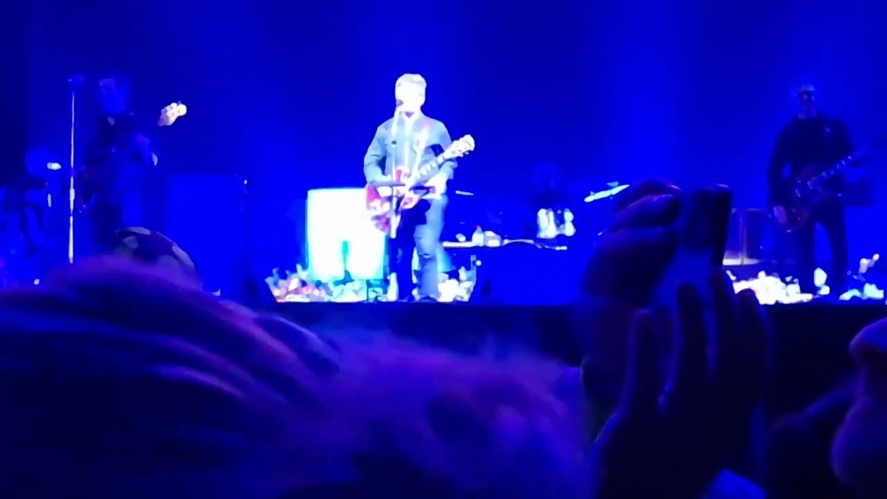 Noel Gallagher's High Flying Birds - Noel speech - On the Beach, Brighton - 30/07/2023 - Live (1)