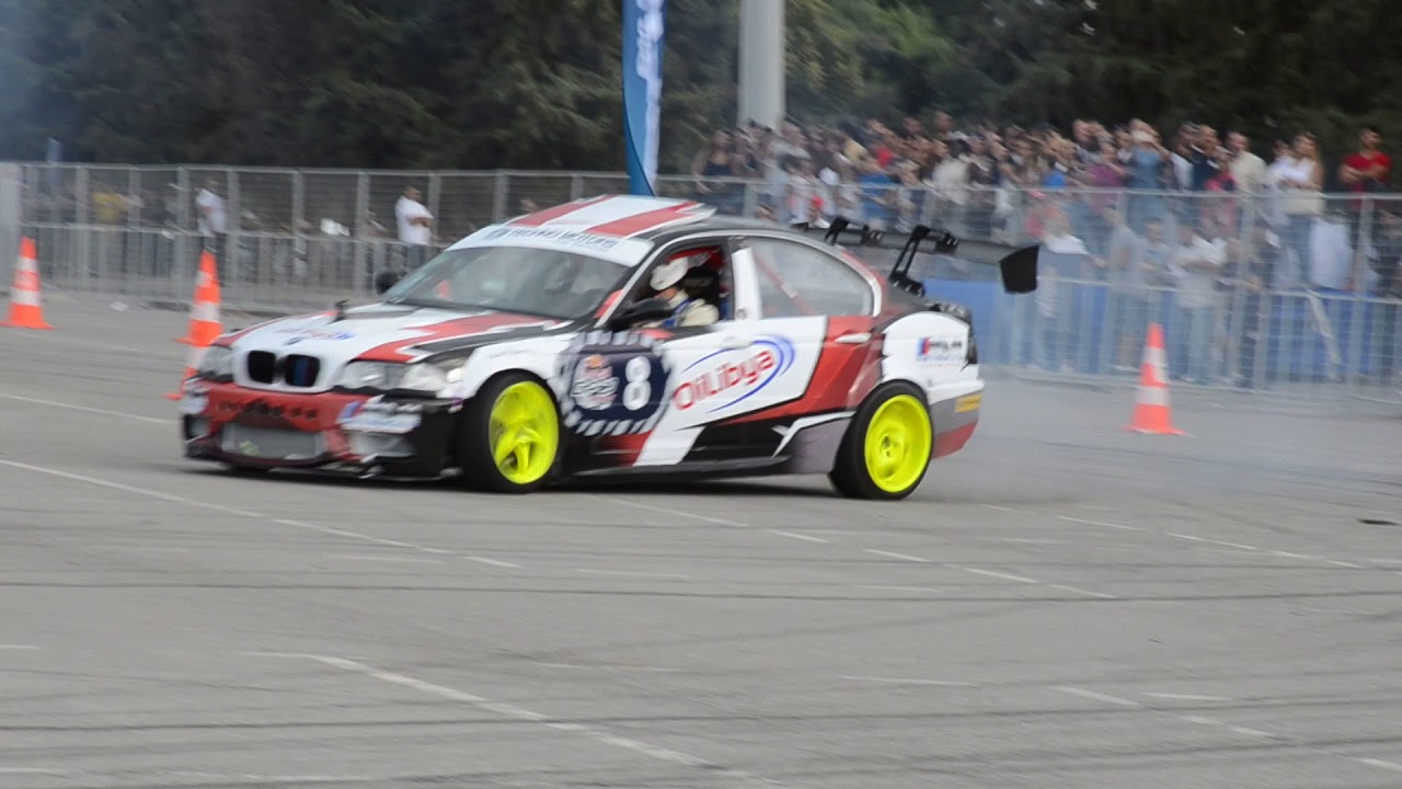 SPORT AUTO EN TUNISIE, DRIFT TUNISIE : Nassim Saad, King of Drift Red Bull Car Park Drift Tunisie