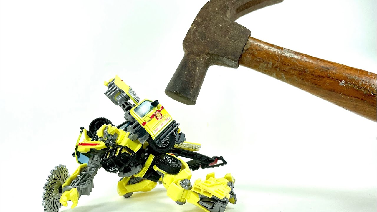 EPIC FAIL: Transformers Premium Finish Studio Series SS-04 Ratchet Chefatron Review