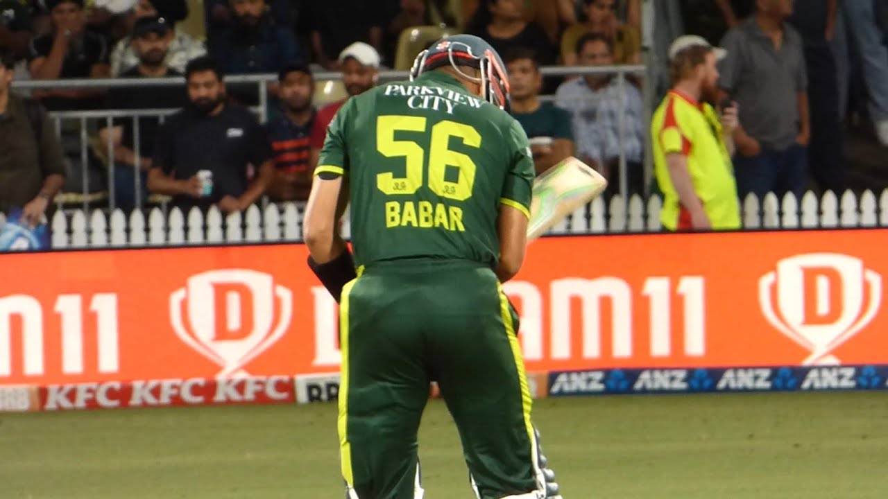 Babar Azam 66(43) vs New Zealand | Ball By Ball CROWD VIEW