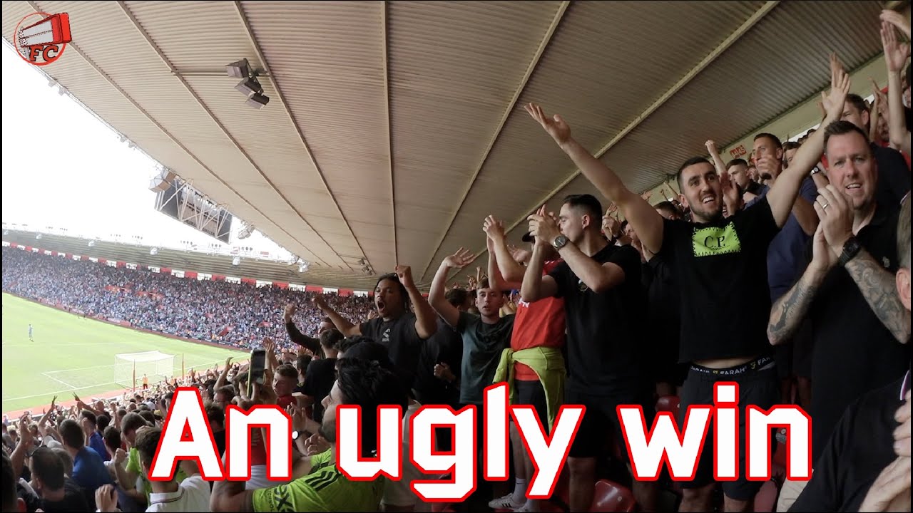 An ugly win (United fans at St. Mary's Stadium)