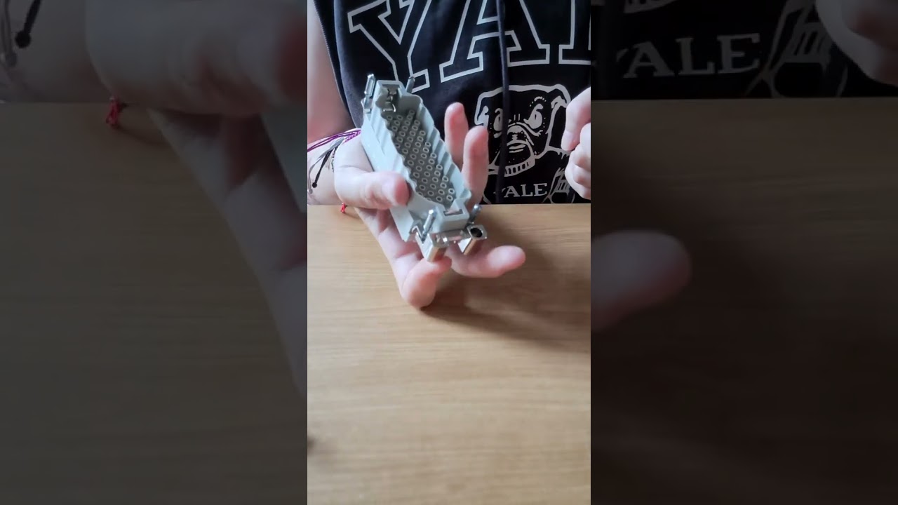 how I assemble frame holders on Harting EEE connectors as a disabled person #shorts