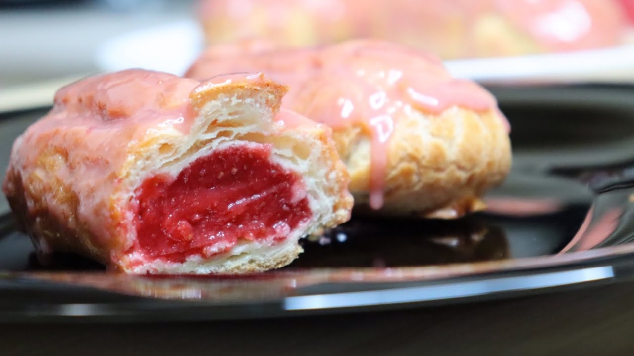 BEST STRAWBERRY ECLAIRS RECIPE | STRAWBERRY ECLAIRS WITH STRAWBERRY FILLING