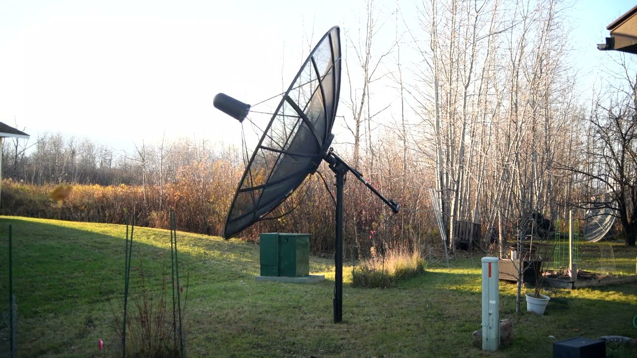10ft Black Mesh Orbitron C-Band Satellite Dish Being Moved Across & Back the Arc in 4K