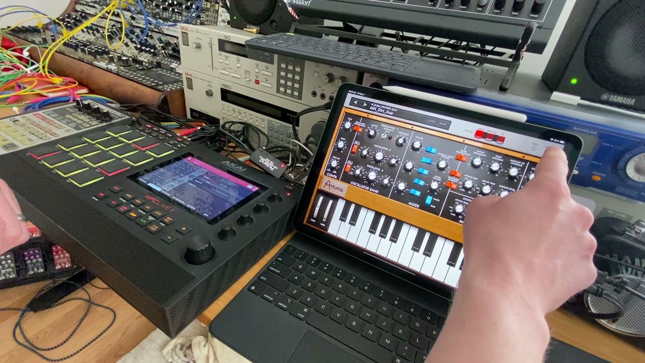 Using Q-Links on your MPC Live/X/One to control Midi CC on your iPad