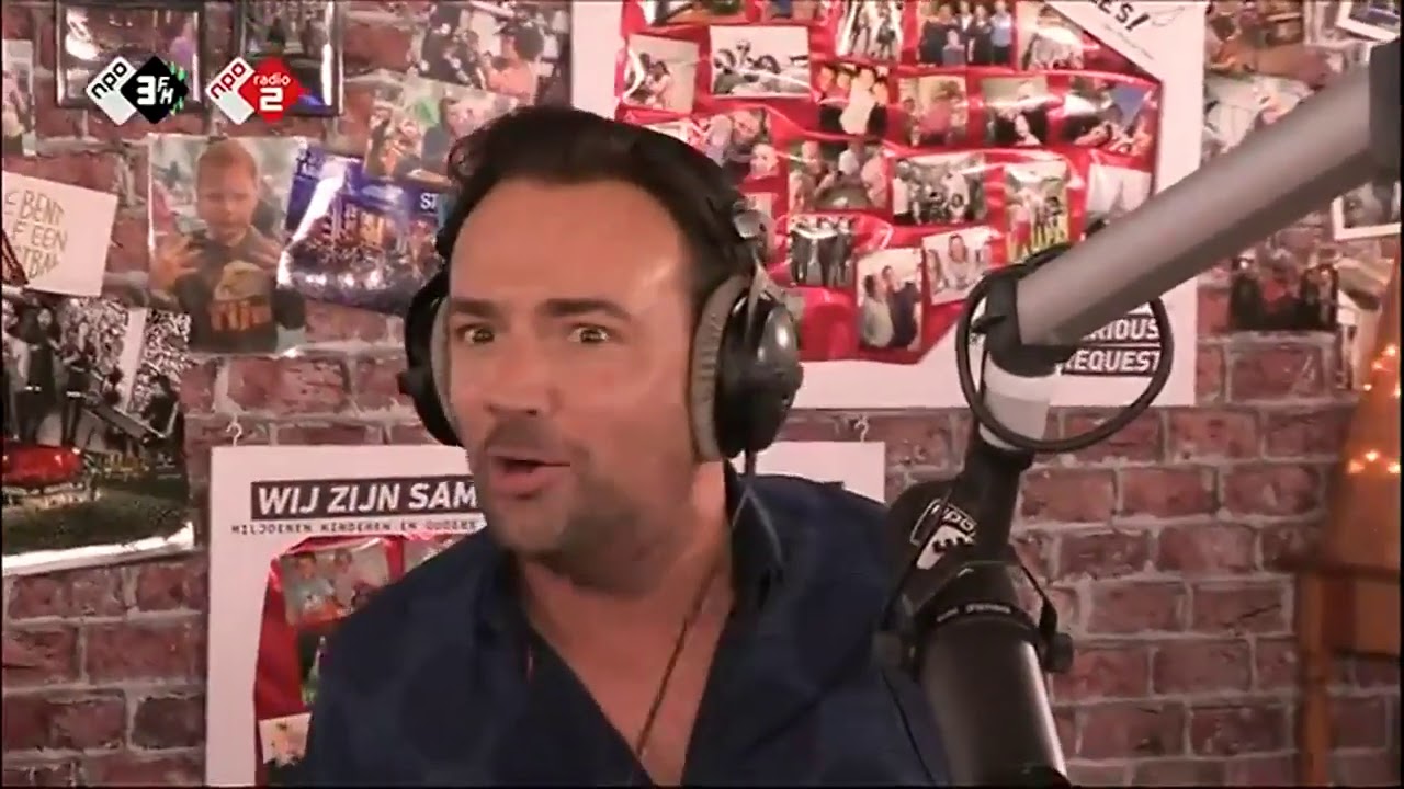 [3FM Serious Request] Gerard Ekdom doet nog &eacute;&eacute;n keer living-doll 24-12-2017