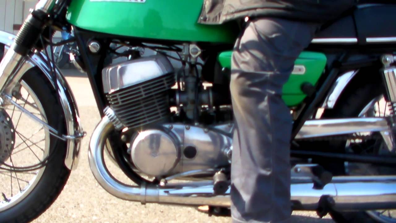 SUZUKI　GT500 1401261076 ｋ