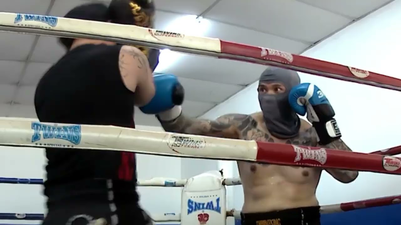SPARRING WITH THE MASKMAN