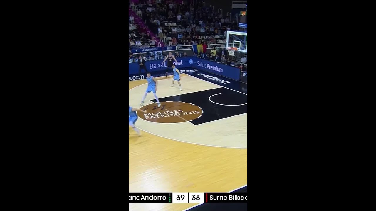 MALCOLM CAZALON anota sobre la bocina | Liga Endesa 2024-25