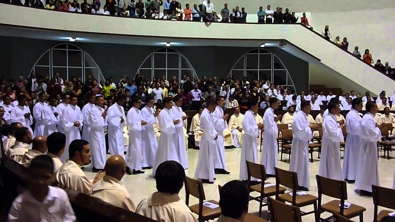 Procesion Entrada Imposición de Albas Seminario Mayor Medellin 2013.