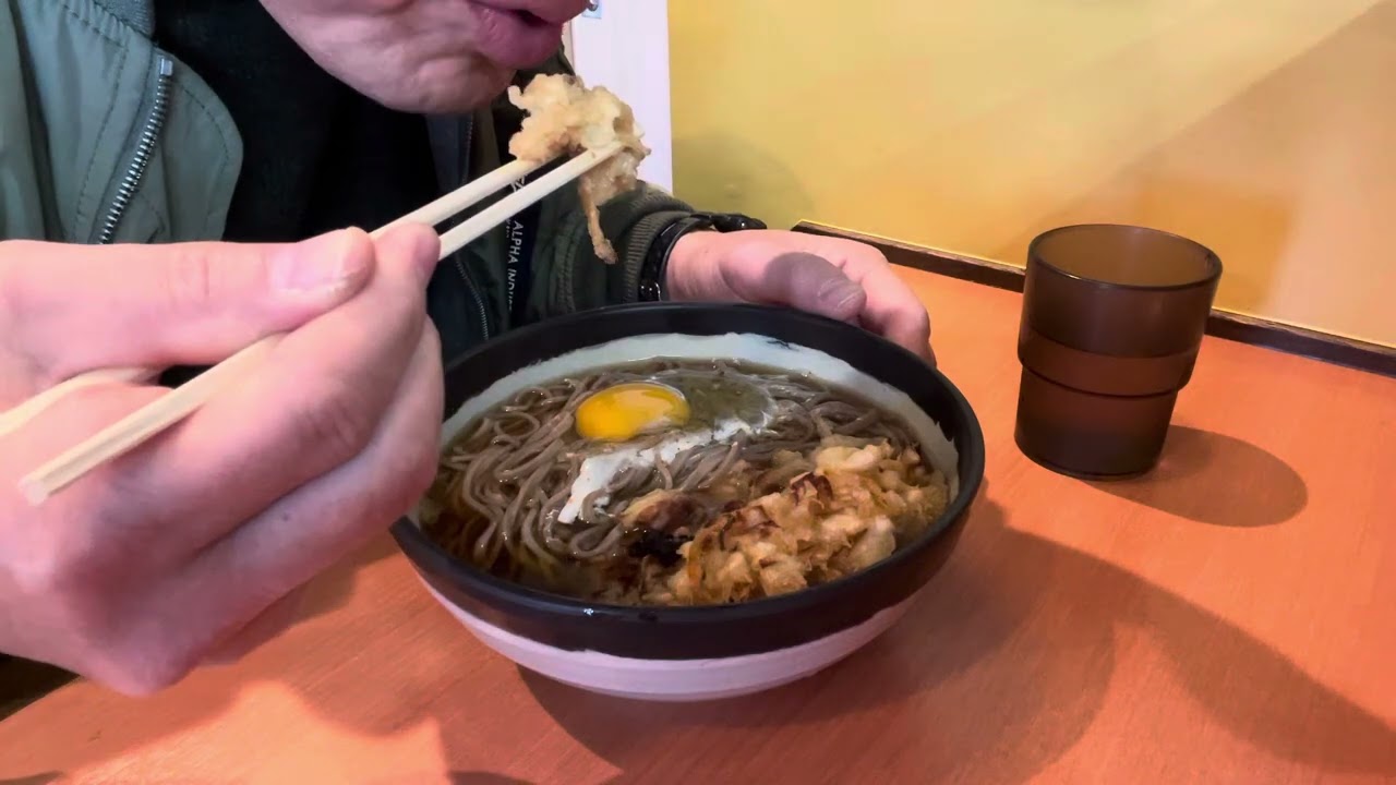 信州蕎麦紀行#3 松本市イイダヤ村井駅前店　かき玉そば　670円也　寒くなってきたので、たまにはあったかい蕎麦もいいですね👍