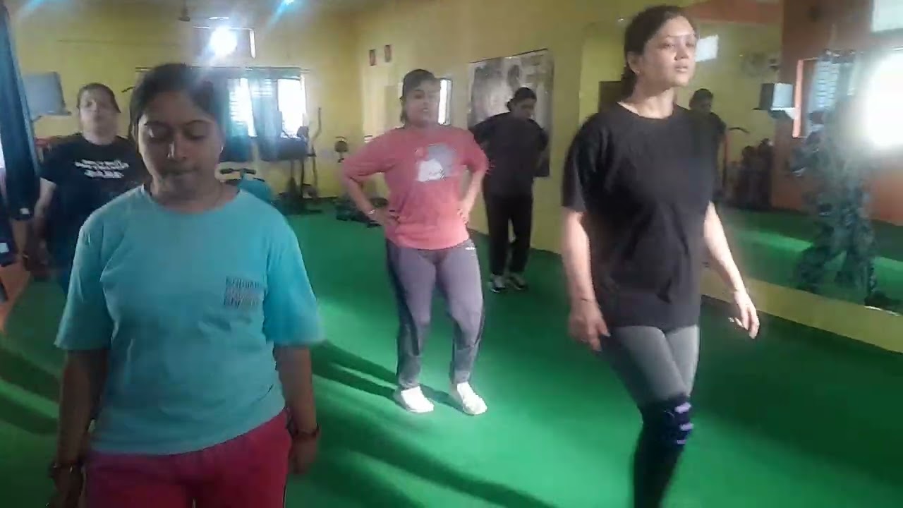 Group erobic exercise lose your over all body parts #healthandfitness