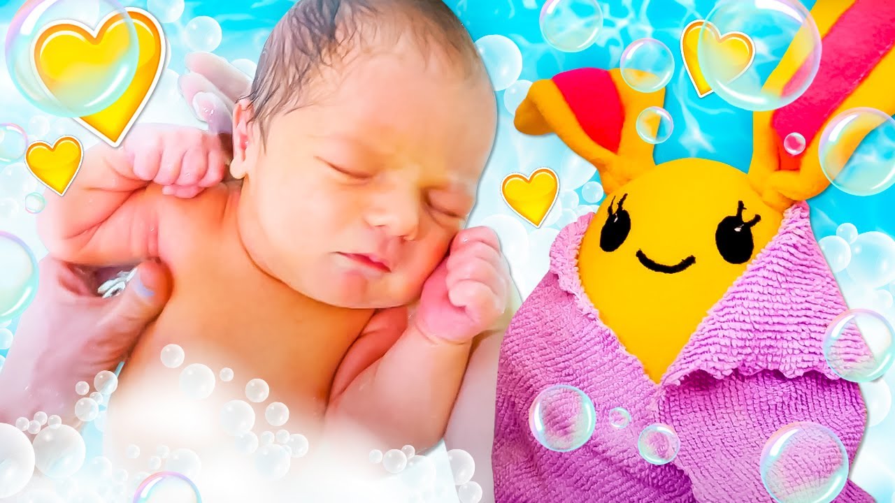 Kinder Video auf Deutsch. Wir baden Baby Dorian. Eine Mami für Lucky