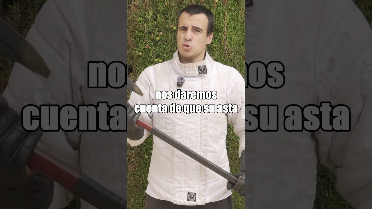 &iquest;Es REALISTA el HACHA de GIMLI?